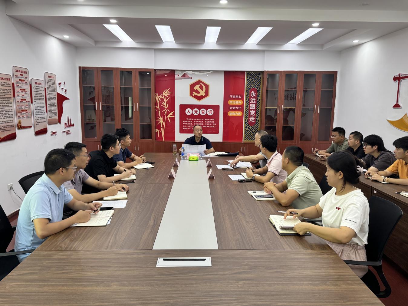 李高明召开信拓公司员工见面会